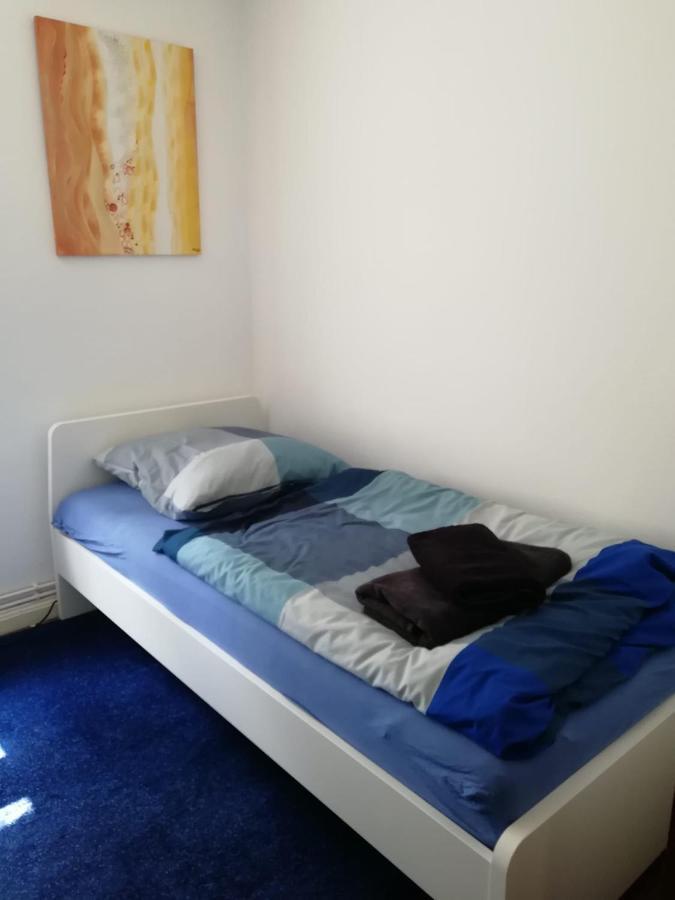 Kleine Galerie Apartment Fuer 3 Mit Kueche Kamin Netflix Parken Und Hofladen Steinhofel Luaran gambar