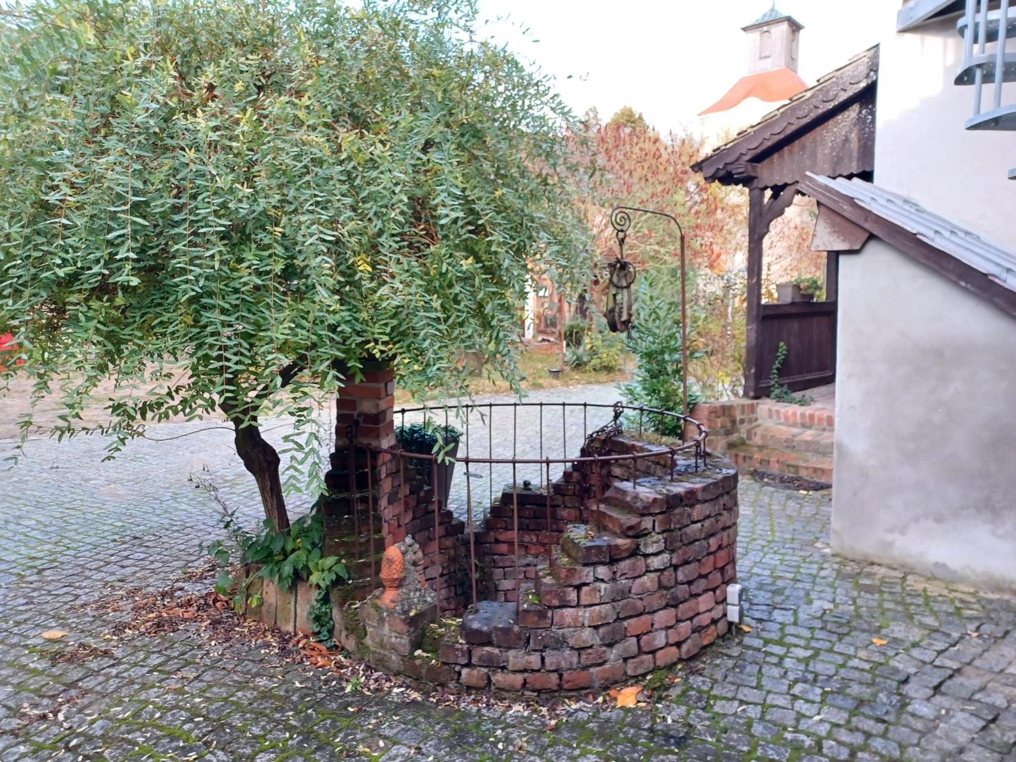 Kleine Galerie Apartment Fuer 3 Mit Kueche Kamin Netflix Parken Und Hofladen Steinhofel Luaran gambar